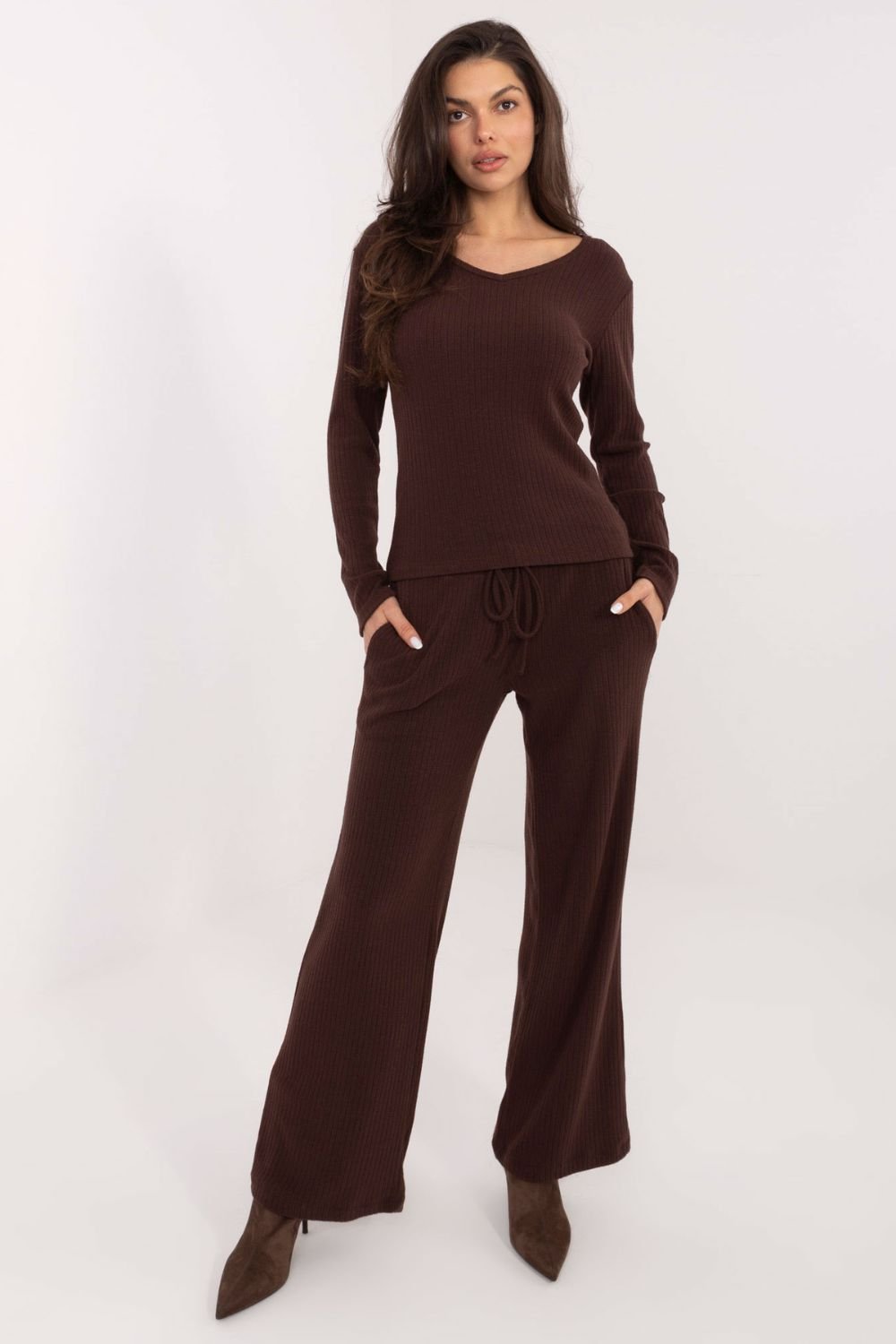 1104045 Women trousers Factory Price - Image 4