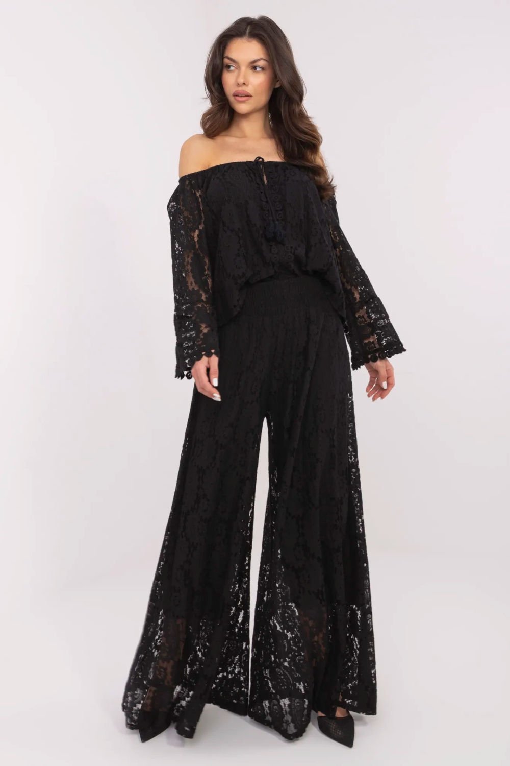 1073365 Women trousers Italy Moda