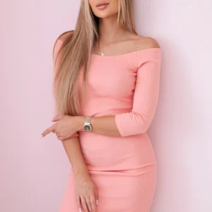 Dryžuota prigludusi suknelė, abrikoso