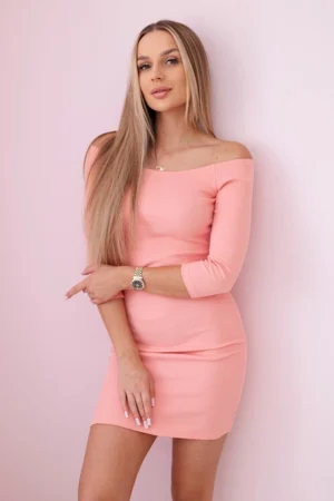 Dryžuota prigludusi suknelė, abrikoso