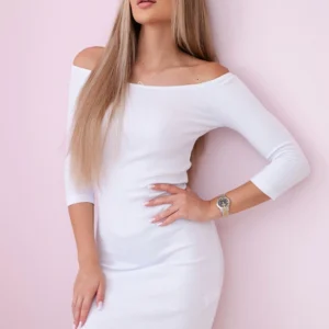 Dryžuota priderinta suknelė