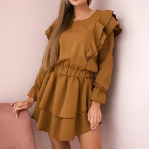 Suknelė su vertikaliais raukiniais kupranugaris