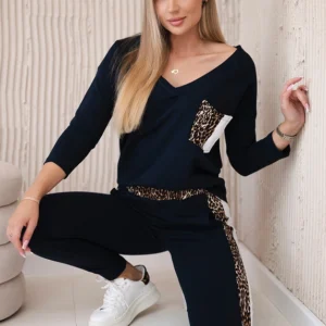 su leopardo raštu tamsiai