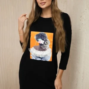 Suknelė su 3D grafika, nėriniuota