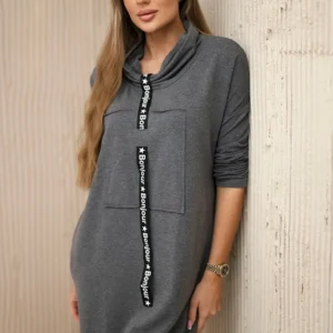 suknelė su kaklaraiščiu