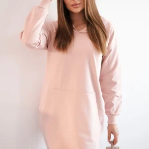 Suknelė su gobtuvu tamsiai