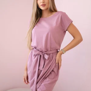 Surišta suknelė su vokeliu apačioje tamsiai