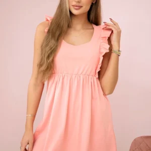 Suknelė su raukiniais šonuose abrikosinė