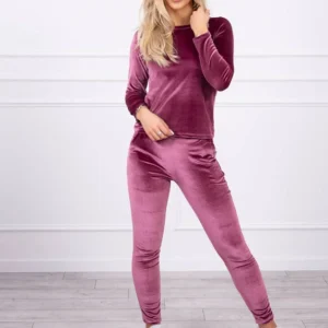 Velūro su raukšlele gale tamsiai