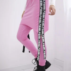 Kelnės / kostiumas su užrašu "selfie" šviesiai