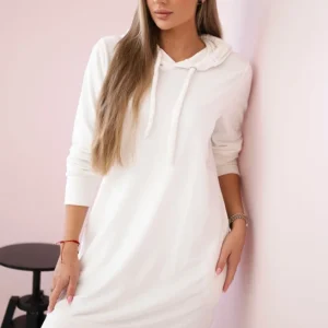 Velūro suknelė su gobtuvu ecru