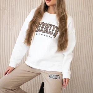 Izoliuotas Brukline šviesiai smėlio