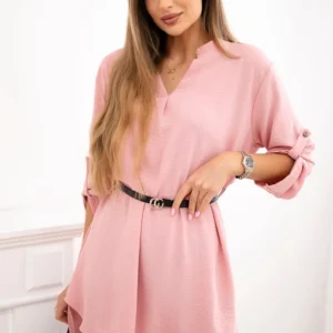 Suknelė su ilgesne nugara ir diržu abrikosas miltelių