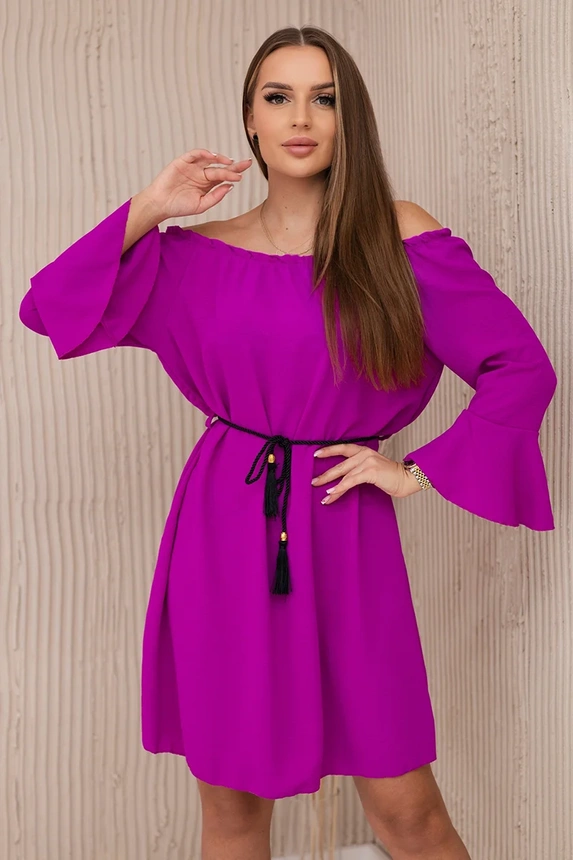 28054_4 Suknelė, surišta ties juosmeniu su sutraukiamu raišteliu tamsiai