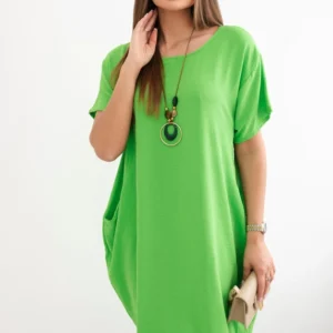 Suknelė su kišenėmis ir pakabuku šviesiai