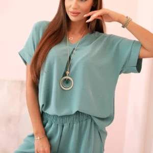 su karoliais palaidinės + kelnės tamsios