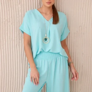 su karoliais palaidinės + kelnės