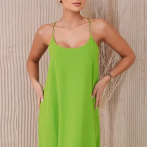 Ilga suknelė be petnešėlių šviesiai