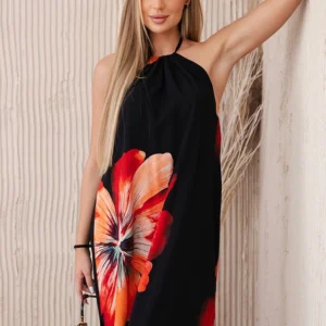 Viskozės suknelė susieta aplink kaklą