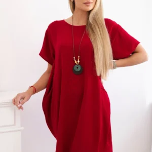 Suknelė su kišenėmis ir pakabuku Burgundija