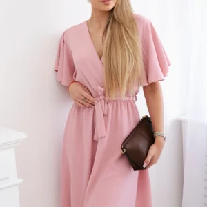 Suknelė su daugiasluoksne iškirpte tamsiai miltelių