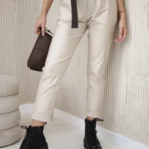 Vaškuotos kelnės su diržu smėlio