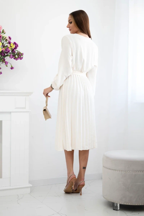 31119_2 Suknelė surišta plisuotu apvadu šviesiai smėlio - Image 3