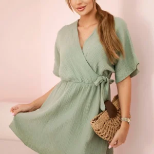 Muslino suknelė su juosmeniu Šviesus