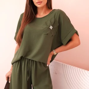 Moteriškas iš viskozės su dekoratyviniu gėlių raštu ir platėjančiomis kelnėmis