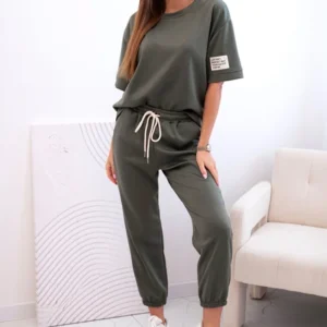 Moteriškas viskozės trumpomis rankovėmis ir kelnėmis