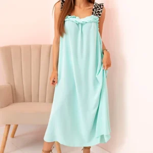 Moteriška suknelė su leopardo rašto dirželiais