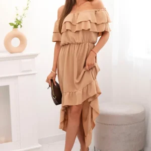Moteriška suknelė nuo pečių su ilgesne nugara kupranugaris