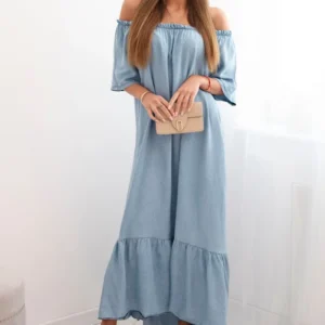 Moteriška suknelė trumpomis rankovėmis ir maivymasis lengvas audinys