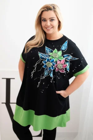 moteriška Plus Size tunika su gėlių raštu ir dekoratyviniais perliukais