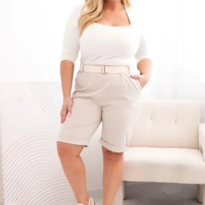 Medvilninės moteriškos šortai Plus Size su diržu smėlio