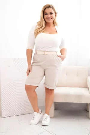 Medvilninės moteriškos šortai Plus Size su diržu smėlio