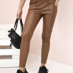 Moteriškos eko odos kelnės su raišteliu ir skeltuku ant klešnies