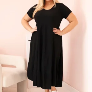 Moteriška Plus Size suknelė trumpomis rankovėmis ir raukiniais iš lengvos viskozės
