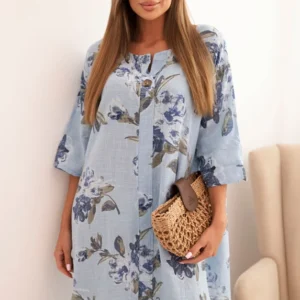 Moteriška medvilninė suknelė su gėlių raštu ir 3/4 rankovėmis