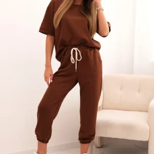 Moteriškas iš viskozės, trumpomis rankovėmis ir kelnėmis, šokoladinis