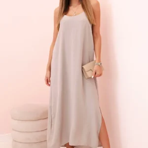 Ilga suknelė be petnešėlių fango