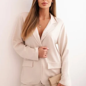 Moteriškas su viskoze, dekoracijomis ir elastingomis kelnėmis bežinis