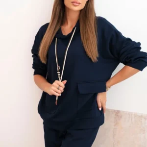 Moteriškas su gobtuvu ir kelnėmis su diržu sviestinis