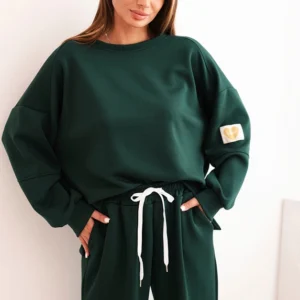 Moteriškas su laisvu džemperiu ir kelnėmis su užrašu LOVE tamsiai