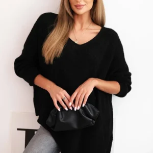 Moteriškas asimetrinis vilnonis megztinis Plus Size su V formos iškirpte