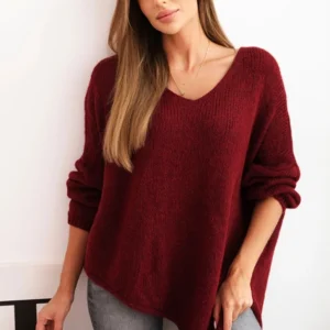 Moteriškas asimetrinis vilnonis megztinis Plus Size su V formos iškirpte