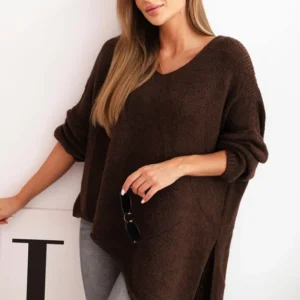 Moteriška vilnonė asimetrinė Plus Size megztinis su V formos iškirpte