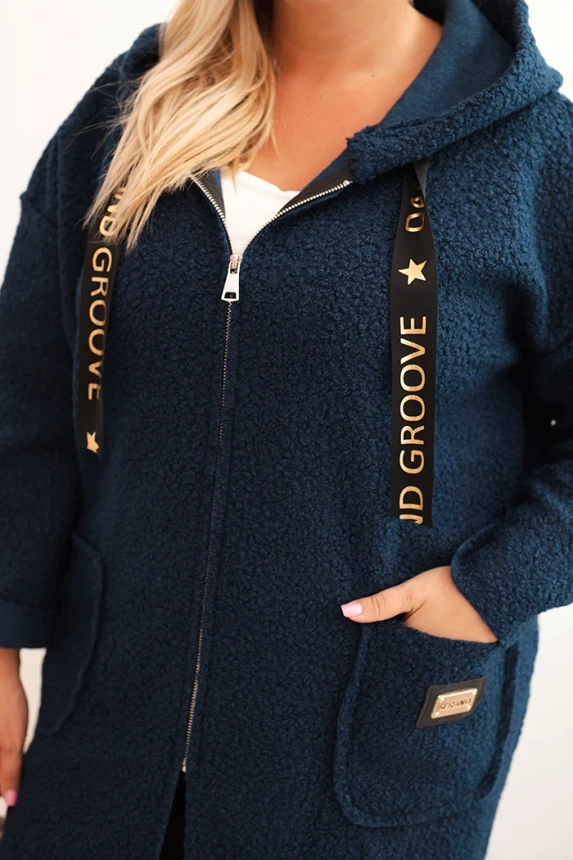 34487_4 Moteriškas Plus Size paltas iš dirbtinio avikailio su gobtuvu ir kišenėmis granatinis - Image 4