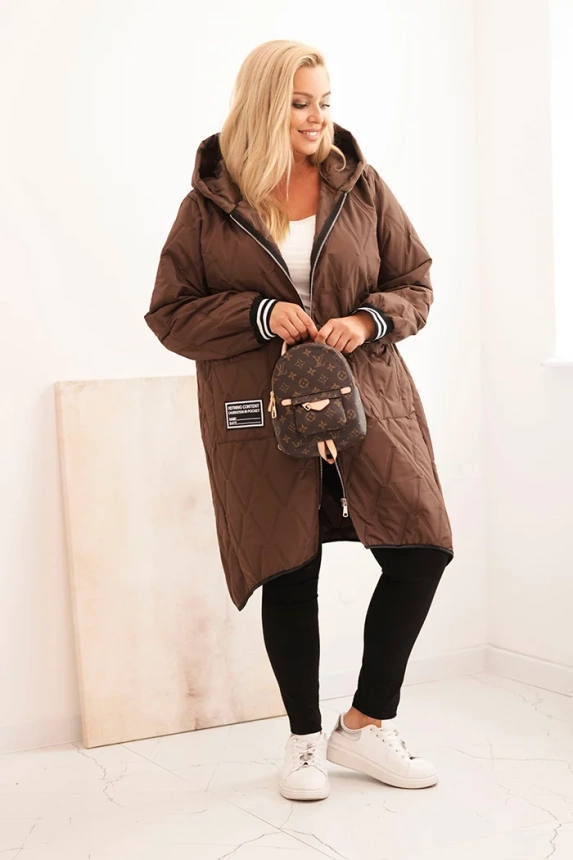 34523_1 Moteriška Plus Size striukė su gobtuvu ir sportinėmis rankovėmis šokoladinė - Image 2