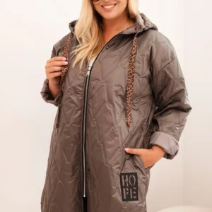 Damska kurtka Plus Size pikowana su kapišonu ir užrašu HOPE cappucino